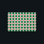 Impressão Em Tela Padrão Verde, Branco, Diamante Vermelho<br><div class="desc">Um padrão gráfico clássico de formas de diamante verdes e brancas interligadas. Cada diamante branco contém um pequeno diamante vermelho que adiciona profundidade ao design original. Perfeito para o Natal! Imagem criada digitalmente. Copyright © 2013 Claire E. Skinner. Todos os direitos reservados.</div>