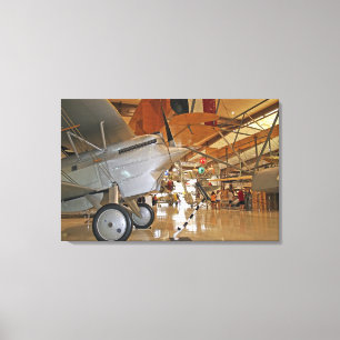 Impressão Em Tela Pessoas visitando o Museu Nacional da Aviação Nava
