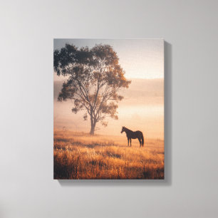 Impressão Em Tela Pintura do Cavalo ao Nascer do Sol no Prado Dourad