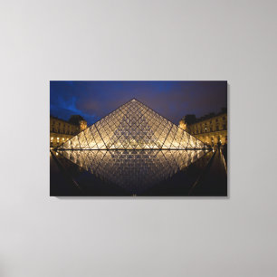 Impressão Em Tela Pirâmide do Louvre pelo arquiteto I.M. Pei no