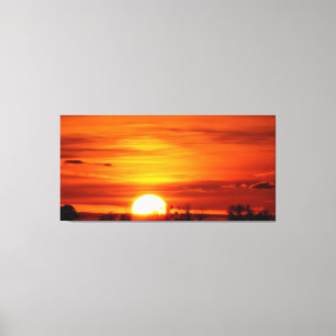 Impressão Em Tela Pôr do sol dourado sobre a paisagem rural