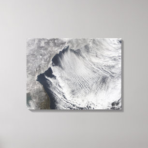 Impressão Em Tela Ruas de nuvens que se formam sobre o mar do Japão