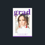 Impressão Em Tela Script Moderno Elegante de Festa de formatura de F<br><div class="desc">Festa de formatura fotográfica Elegante Modern Script Canvas Print Art apresenta a sua foto favorita com o simples texto roxo "Formando (ano)" e o seu nome e detalhes personalizados de graduação na frente. Perfeito para o formando como presente de graduação ou decoração festa de formatura. Criado por ©Evco Studio www.zazzle.com/store/evcostudio...</div>