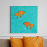 Impressão Em Tela Silhuetas de Laranja Goldfish na Água Turquesa<br><div class="desc">"Aquário para dois" | Silhuetas de peixe dourado laranja sobre fundo azul de turquesa texturizado. Design simples e colorido, mas elegante. ・ Você pode personalizá-la - redimensionar/mover a imagem, adicionar texto e muito mais, ou transferi-la para outro produto :) ・ Eu ficaria feliz em ver uma foto de sua compra...</div>