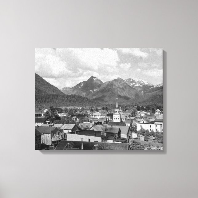 Impressão Em Tela Sitka, Alasca com três irmãs em segundo plano (Frente)