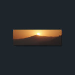 Impressão Em Tela Sol nas Montanhas Fotografia Molhada<br><div class="desc">Uma canvas surpreendentemente bonita, vibrante, mas serena, na moda, artística, única e única tela de 3, uma de impressão resistente ao apagão de longa duração, que apresenta uma bela e intocada fotografia de um nascer do sol de manhã cedo nas montanhas, com um céu ouro e uma ascensão amarela e...</div>