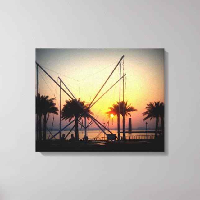 Impressão Em Tela Sunset com palmeiras e trampolim (Frente)