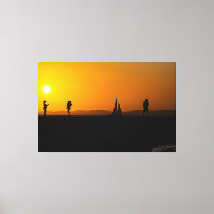 Impressão Em Tela Sunset Silhouettes - Shoreline Family, Hiker, and