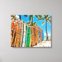 Surfboards na praia de Waikiki, Havaí
