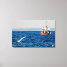 Impressão Em Tela Tug boat e Bird na Baía de Motim #2