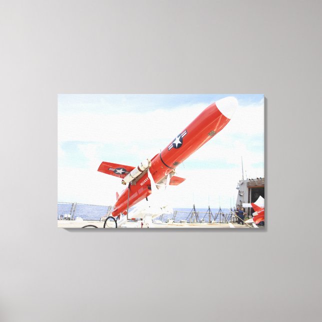 Impressão Em Tela Um drone Chukar BQM-74E pronto para lançamento (Frente)