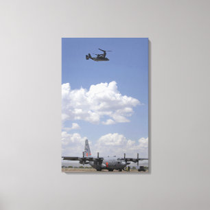 Impressão Em Tela Um Osprey CV-22 voa sobre A.A. - 130 Hercules