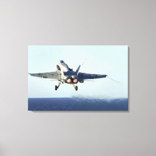 Impressão Em Tela Um zangão de F/A-18C lança-se da plataforma de v