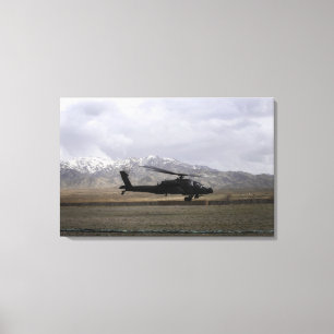 Impressão Em Tela Uma descolagem de AH-64A Apache