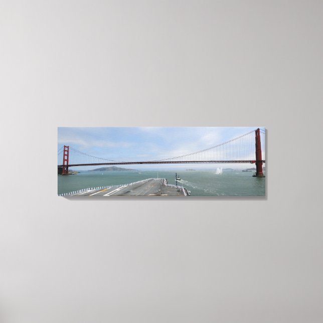 Impressão Em Tela USS Nimitz na Porta do Ouro (Frente)