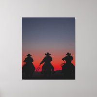 vaqueiro no pôr do sol