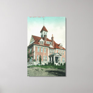 Impressão Em Tela Visão Exterior do Ensino Médio Yreka, CA