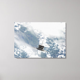 Impressão Em Tela Vista da retaguarda dos três motores principais