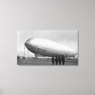 Impressão Em Tela Vista de Blimp Graf Zeppelin