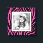 Impressão Em Tela Zebra Rosa, Foto da Família<br><div class="desc">Feita para parecer dimensional,  um padrão de impressão zebra preto e rosa-quente cria uma bela imagem para a sua foto favorita nesta canvas. **TIP: Se estiver usando uma placa quadrada,  talvez seja necessário recortar sua foto em um quadrado ANTES de carregá-la para obter melhores resultados.</div>