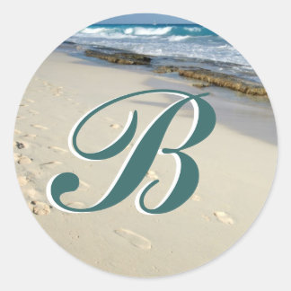 impressões dos pés nos autocolantes de areia