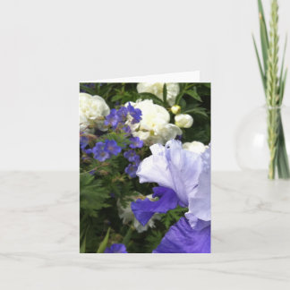 Íris, peônias e cartão de nota de Cranesbill