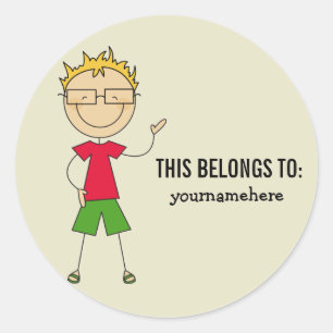 ISTO PERTENCE à etiqueta para um menino