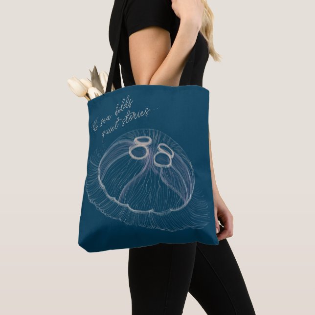 Jellyfish Tote Bag - "O Mar Mantém Histórias Silen (Close Up)