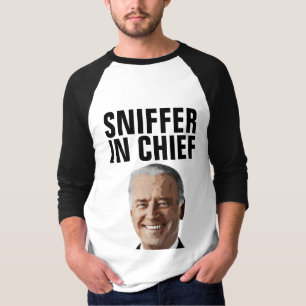JOE BIDEN SNIFFER EM CAMISETAS DE T-SHIRTS DE CHEF