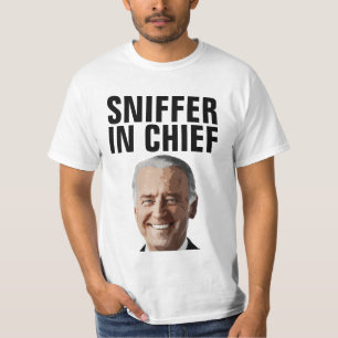JOE BIDEN SNIFFER EM CAMISETAS DE T-SHIRTS DE CHEF
