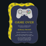 Jogo Moderno sobre Convites de Festas de Bachelor<br><div class="desc">Comemore com estilo com estes convites de despedida de solteiro. O design é fácil de personalizar com sua própria redação e sua família e amigos ficarão entusiasmados quando receberem esses fabulosos convites partidários.</div>