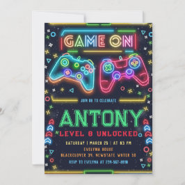 Jogos no brilhante 8º Convite de aniversário