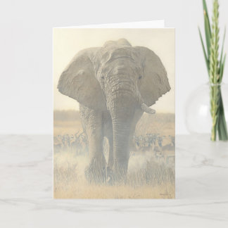 Joshua espia o cartão de nota