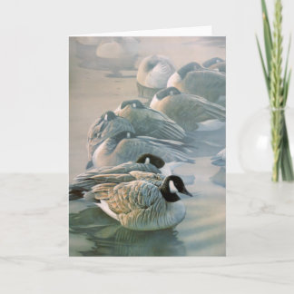 Joshua espia o cartão de nota