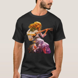 Jovem Garota Tocando um Violão em uma Camiseta Pre