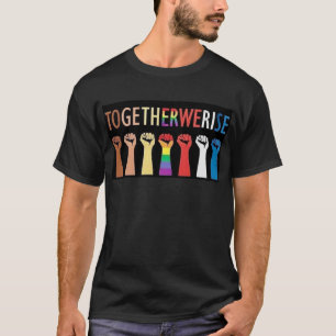 JUNTOS NÓS LEVANTAMOS A CAMISA NEGRA DOS HOMENS
