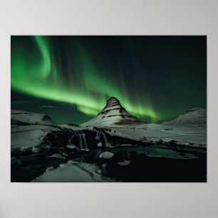 Kirkjufall e luzes nortes poster