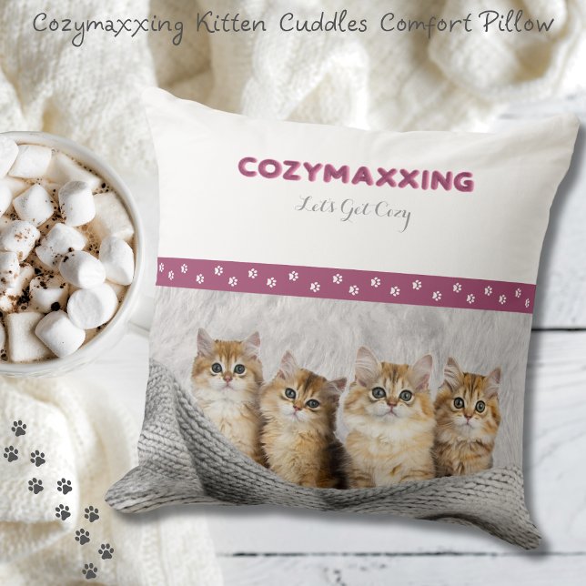 Kit de Cozymaxxing Cafuné de Gatinho Almofada de C (Invite heartwarming comfort into your space with the Cozymaxxing Kitten Cuddles Throw Pillow)
