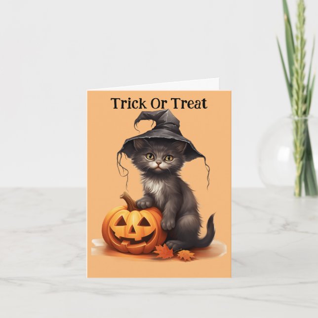 Kitten no Cartão de Feriado de Bruxa (Frente)