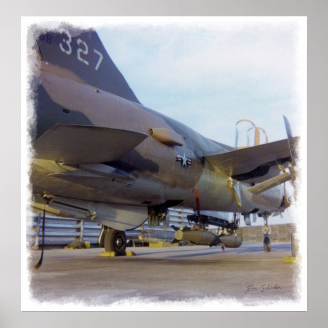 Korat AFB Thailand 1968 F- 105 A1 Impressão (Frente)