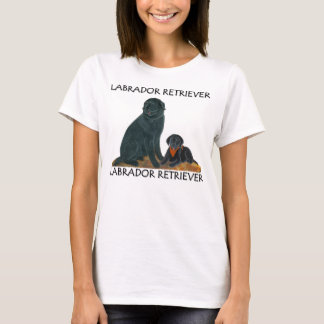 Laboratório preto com camisa do filhote de