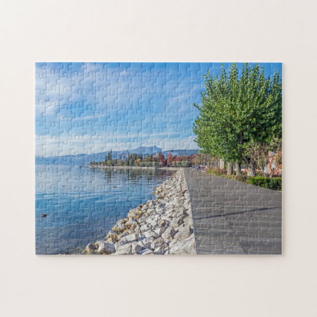 Lago Garda no quebra-cabeça do outono (Horizontal)