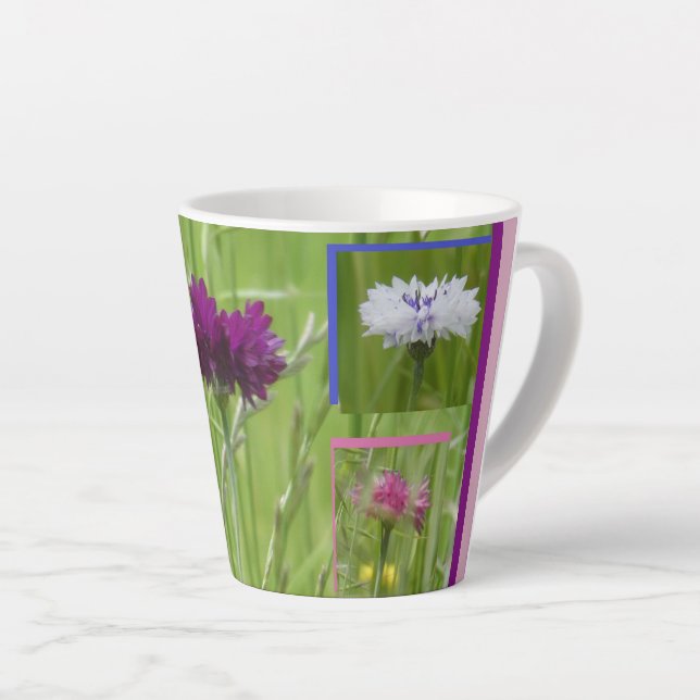 Latte Caneca de Café Colagem Colorida de Centáureas (Ângulo direito)
