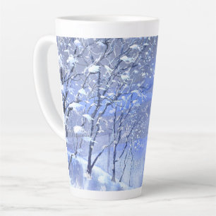 Latte Caneca de Café com Paisagem Invernal Florestal Azu