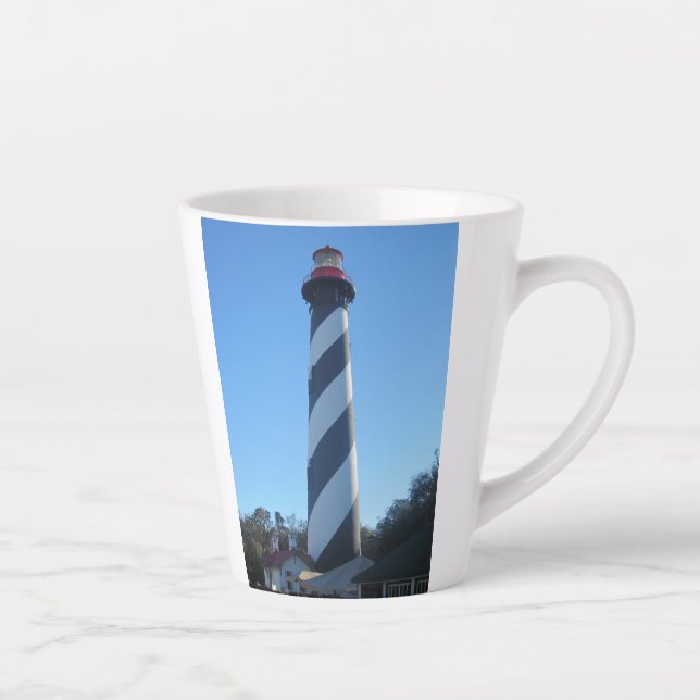 Latte Rua Augustine Lighthouse Foto numa caneca de café (Direita)