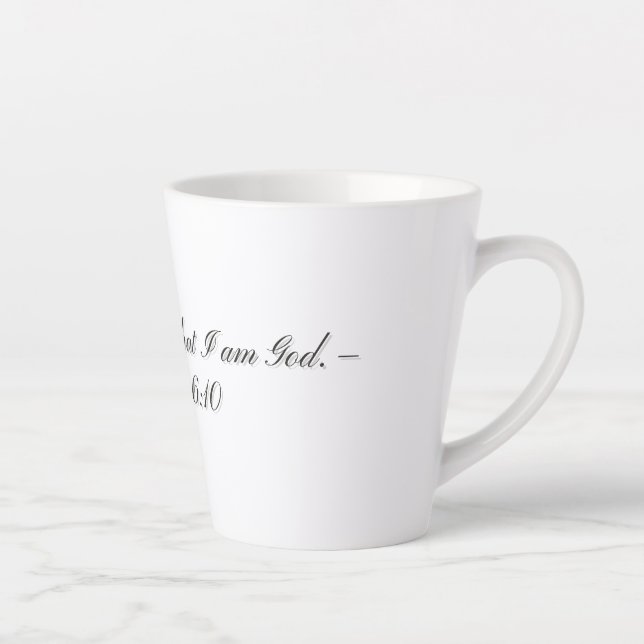 Latte Salmo 46:10, Caneca de Café com Leite Presente (Direita)