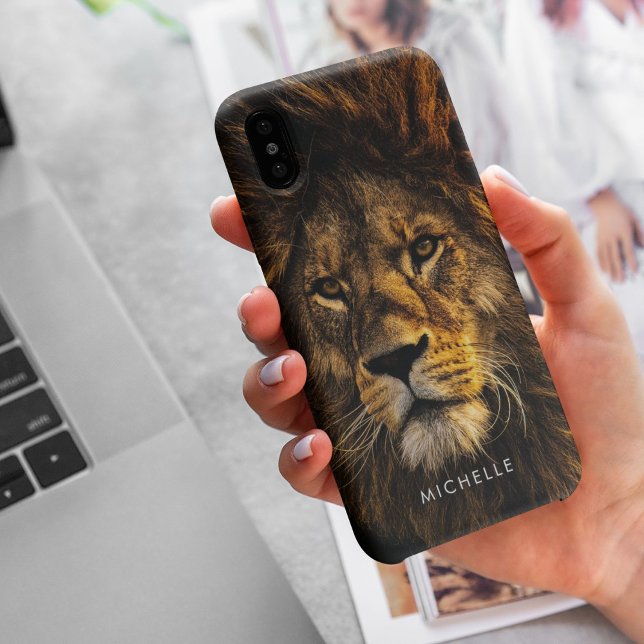 Leão Majestoso Personalizado (Available in most phone types and models.  Customize the name or leave it blank. )