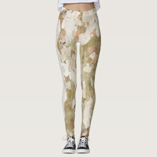 Legging A camuflagem da árvore planificada parece um padrã