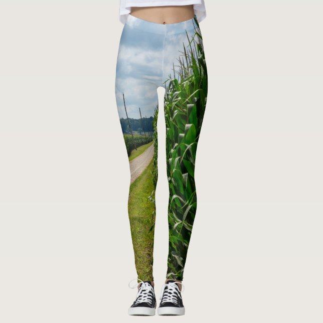 Legging Ao Lado De Um Campo De Milho (Frente)