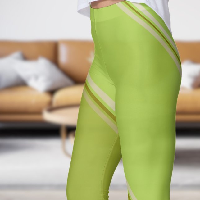 Legging Azeite Chic em Impressão verde-claro (Chic Olive under Pale Green Banded Print Leggings)
